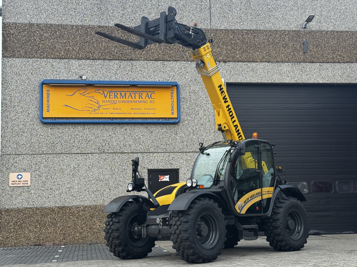 New Holland TH7.42, airco, 11 hours!