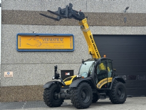 New Holland TH7.42, airco, 11 hours!