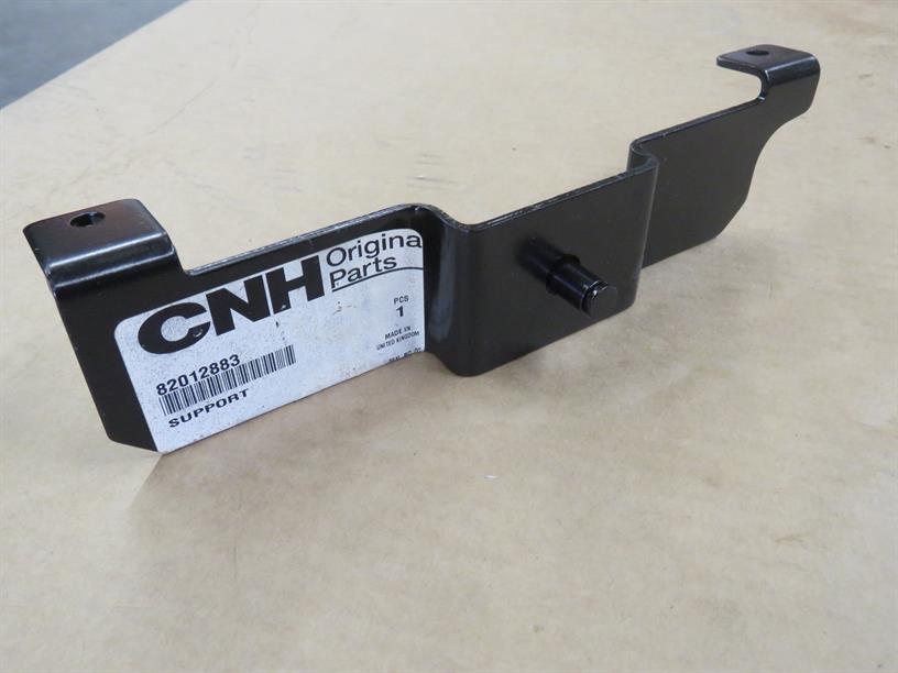 Bonnet suppport - CNH - 82012883