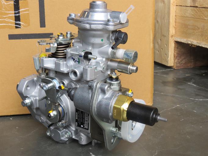 Fuel injection pump - Bosch 0 460 424 469 / 0460424469