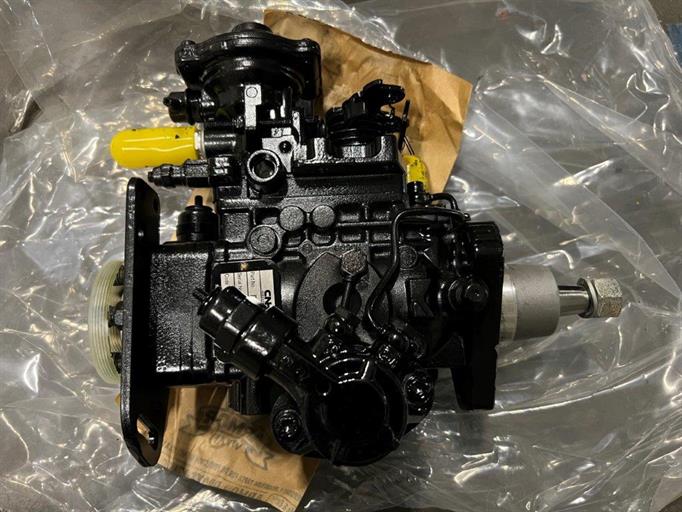 Fuel injection pump - BOSCH  0 460 426 453 - VE6