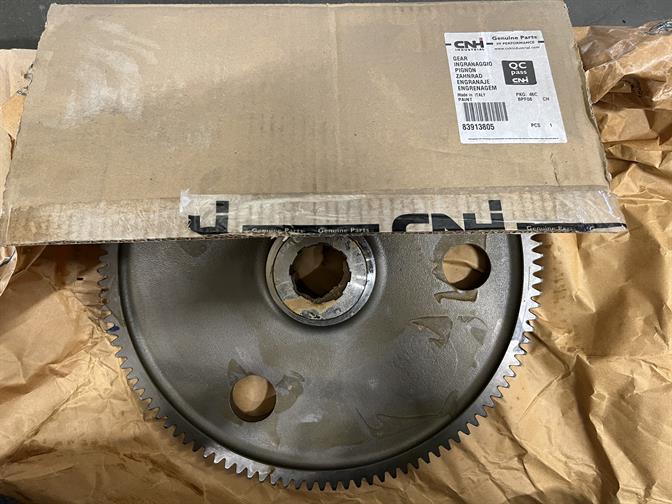 Sprocket - Driven, 540 RPM - 83913805