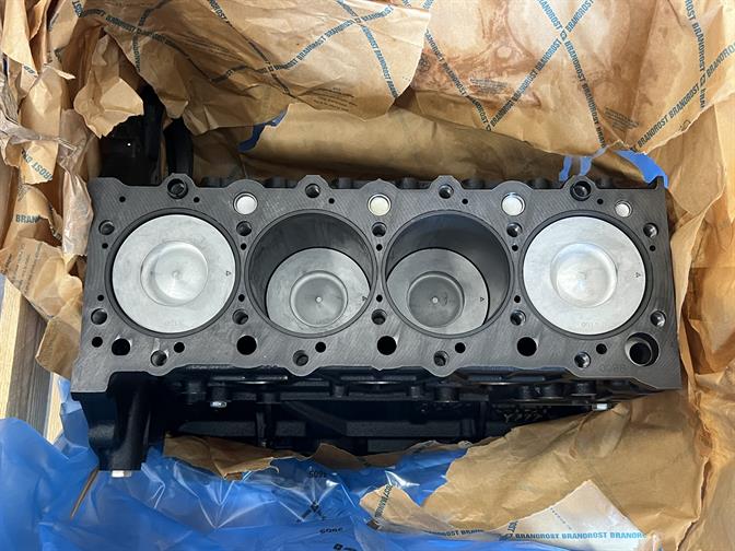 Engine - ISUZU - 4HK1X