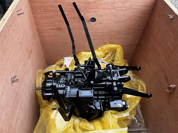 Versnellingsbak New Holland Boomer 24