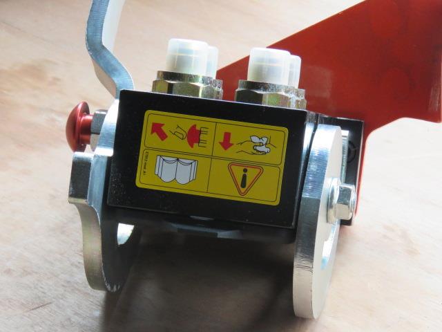 Hydraulic Quick coupler - Kubota - M1869