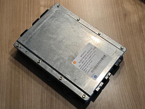 ECU - Computer - CNH - 87516141