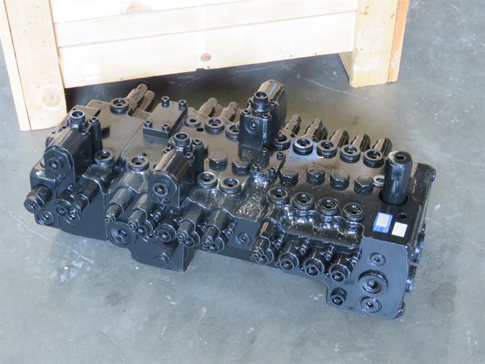 Valve - New Holland E70BS