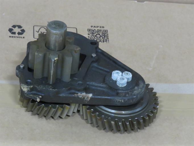 Motorolie pomp - New Holland FR850, FR920  FVAE2884A, FVAE2884X