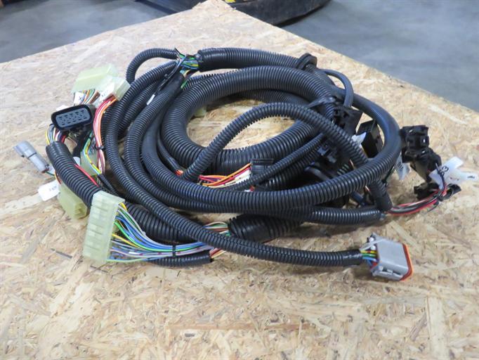 Wire harness - Case 582ST/590ST/695ST 