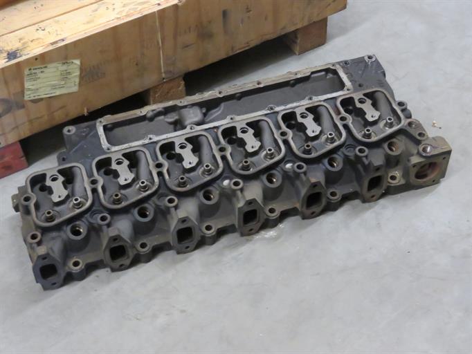 Cylinder head - CNH - 4895765