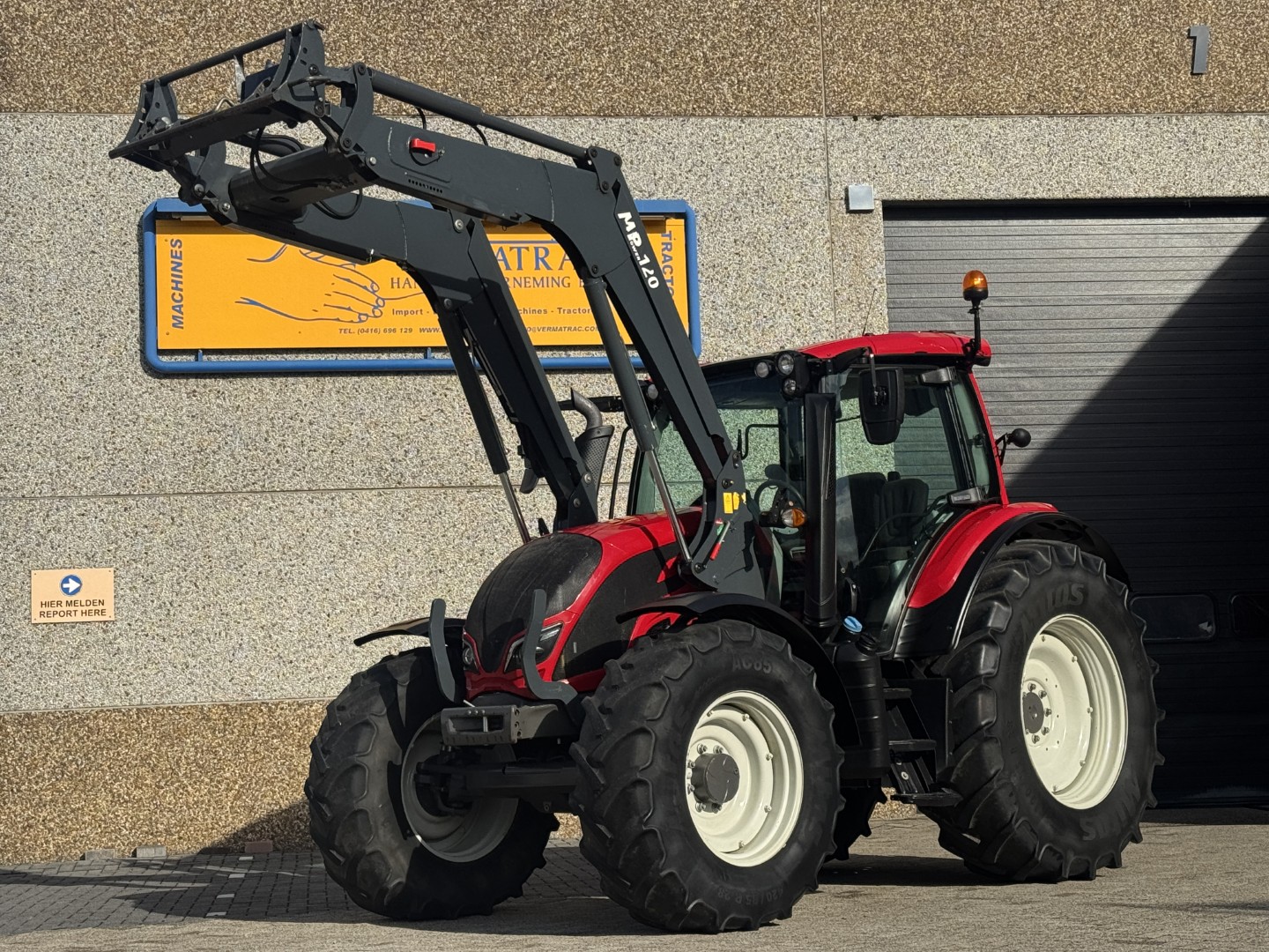 Valtra N134 Active, voorlader, luchtremmen, 3692 uren!!